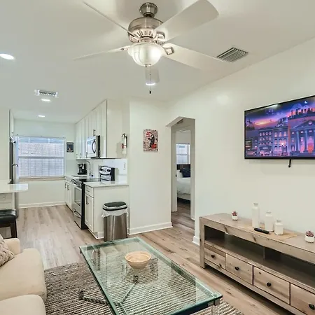 Hidden Oasis ** Stunning 2 Bedroom ** Sunset Shores